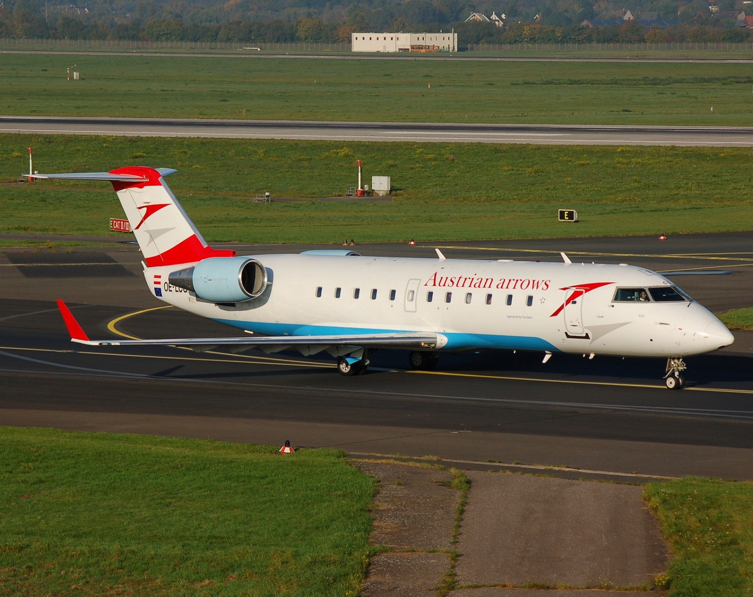 OE-LCQ - CRJ-200LR - Austrian Arrows - DUS - 05-10-2007