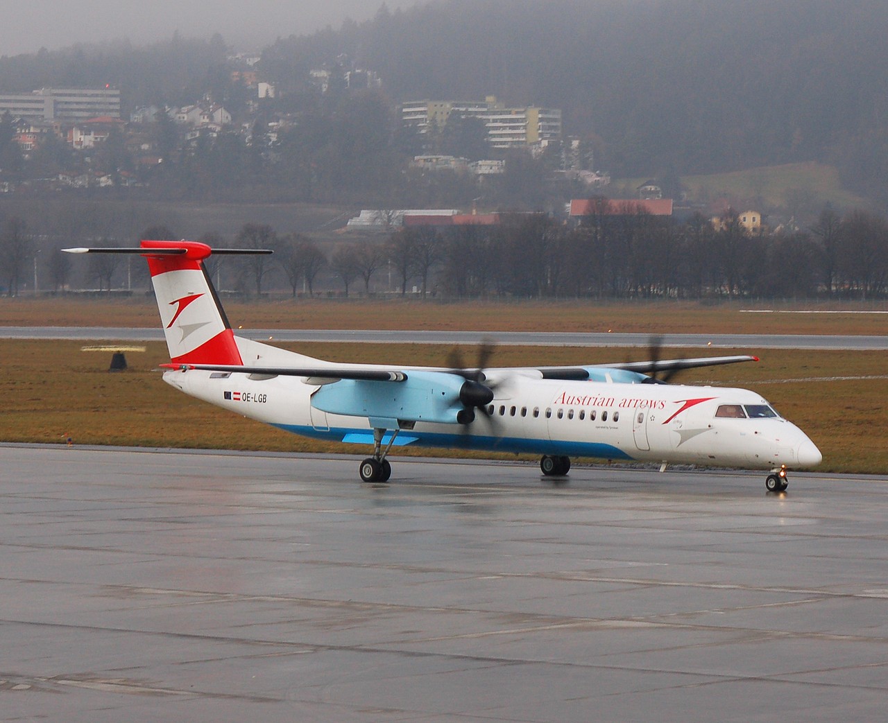 OE-LGB - DHC-8-402Q - Austrian Arrows - INN - 06-01-2007a
