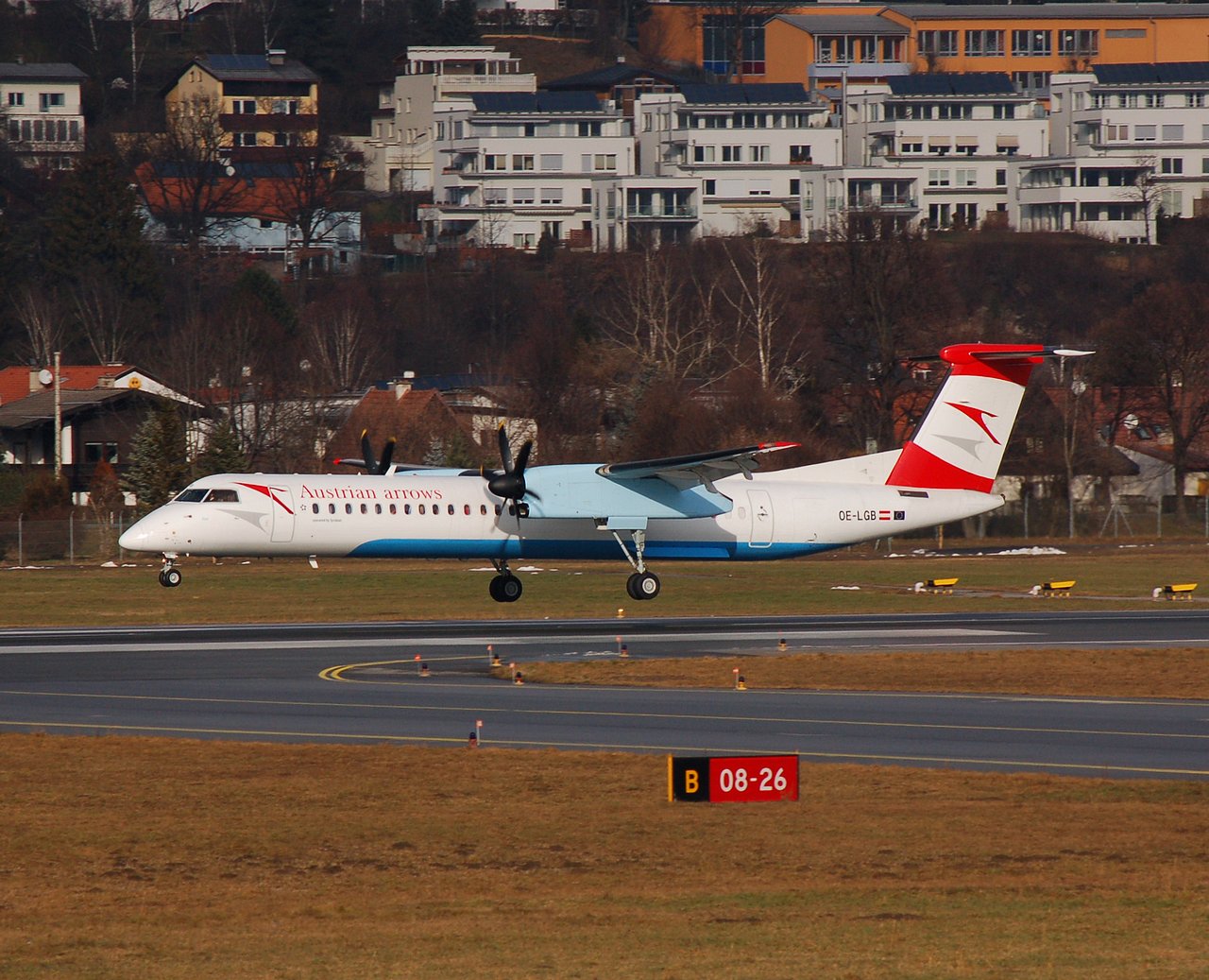 OE-LGB - DHC-8-402Q - Austrian Arrows - INN - 06-01-2007b