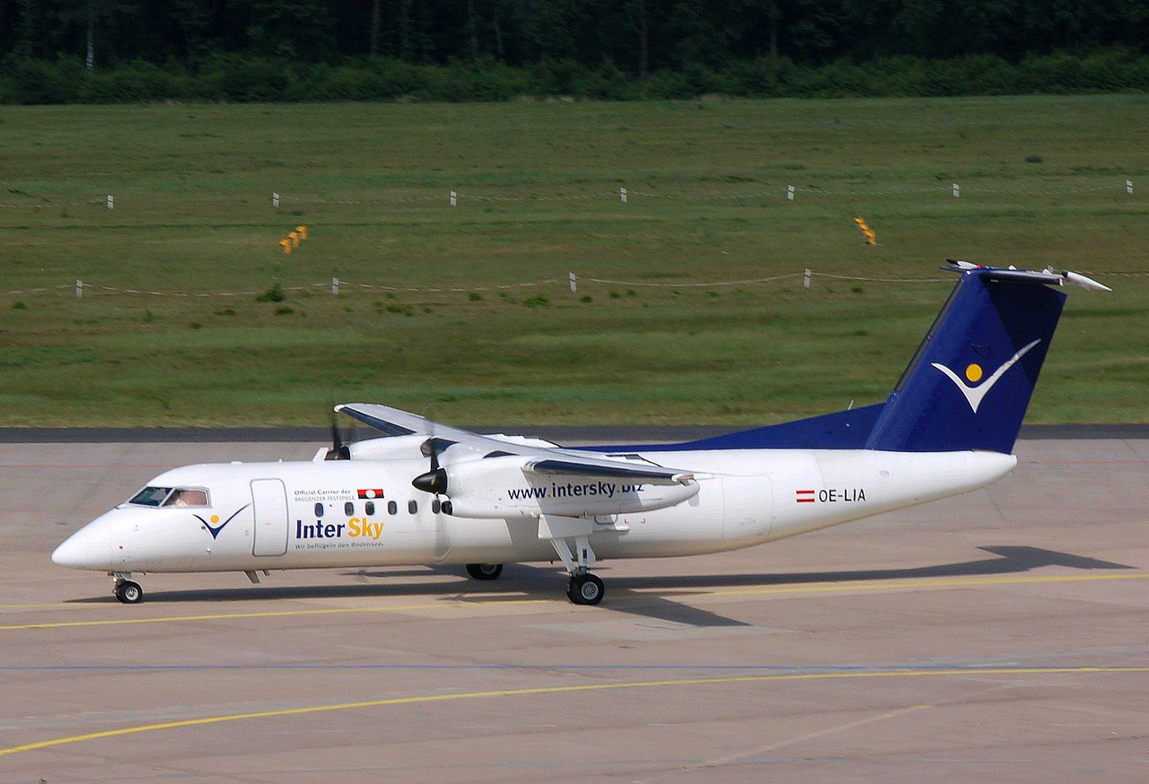 OE-LIA - DHC-8-311 - InterSky - CGN - 18-05-2007