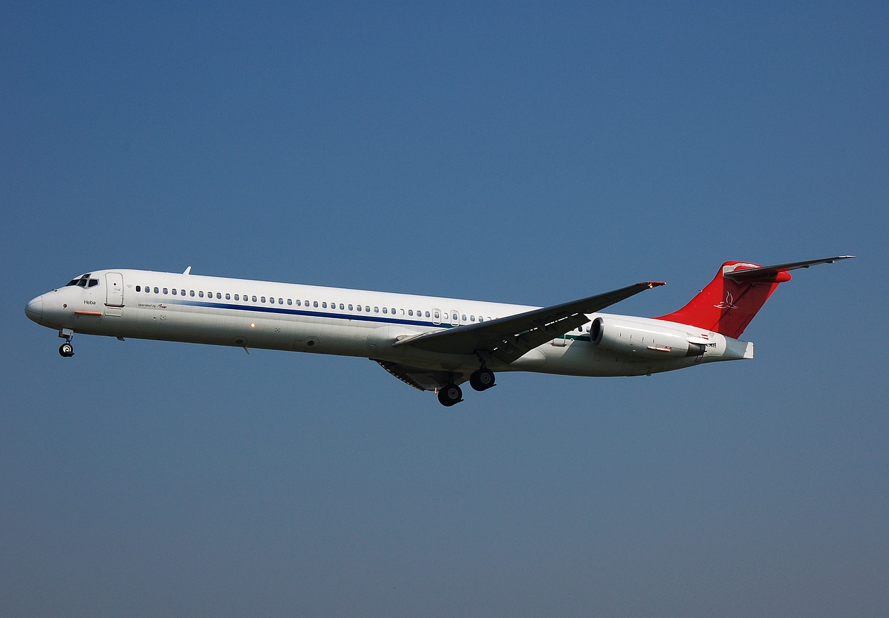 OE-LMH - MD-83 - MAP Jet - LIL - 16-04-2007