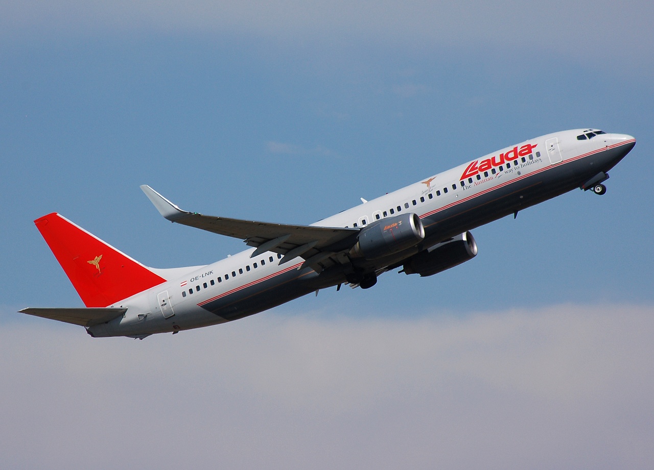 OE-LNK - 737-8Z9(WL) - Lauda Air - VIE - 09-08-2007