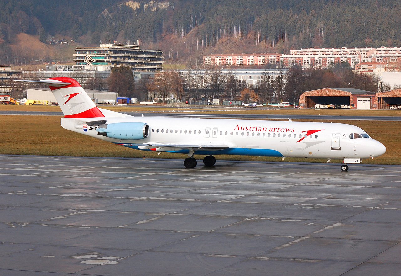 OE-LVH - Fokker 100 - Austrian Arrows - INN - 06-01-2007