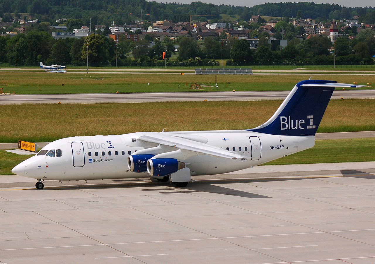 OH-SAP - RJ85 - Blue1 - ZRH - 25-05-2007
