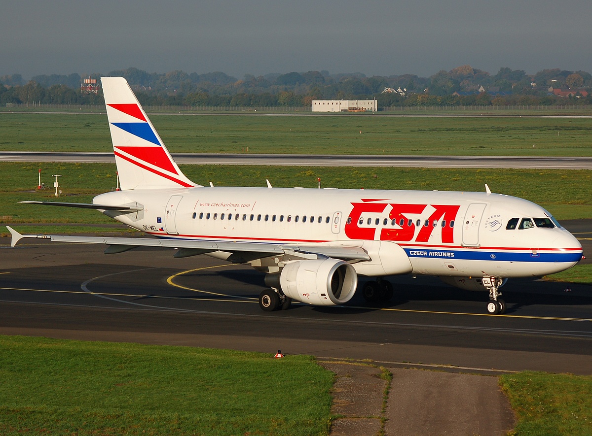 OK-MEL - A319-112 - CSA Czech Airlines - DUS - 05-10-2007
