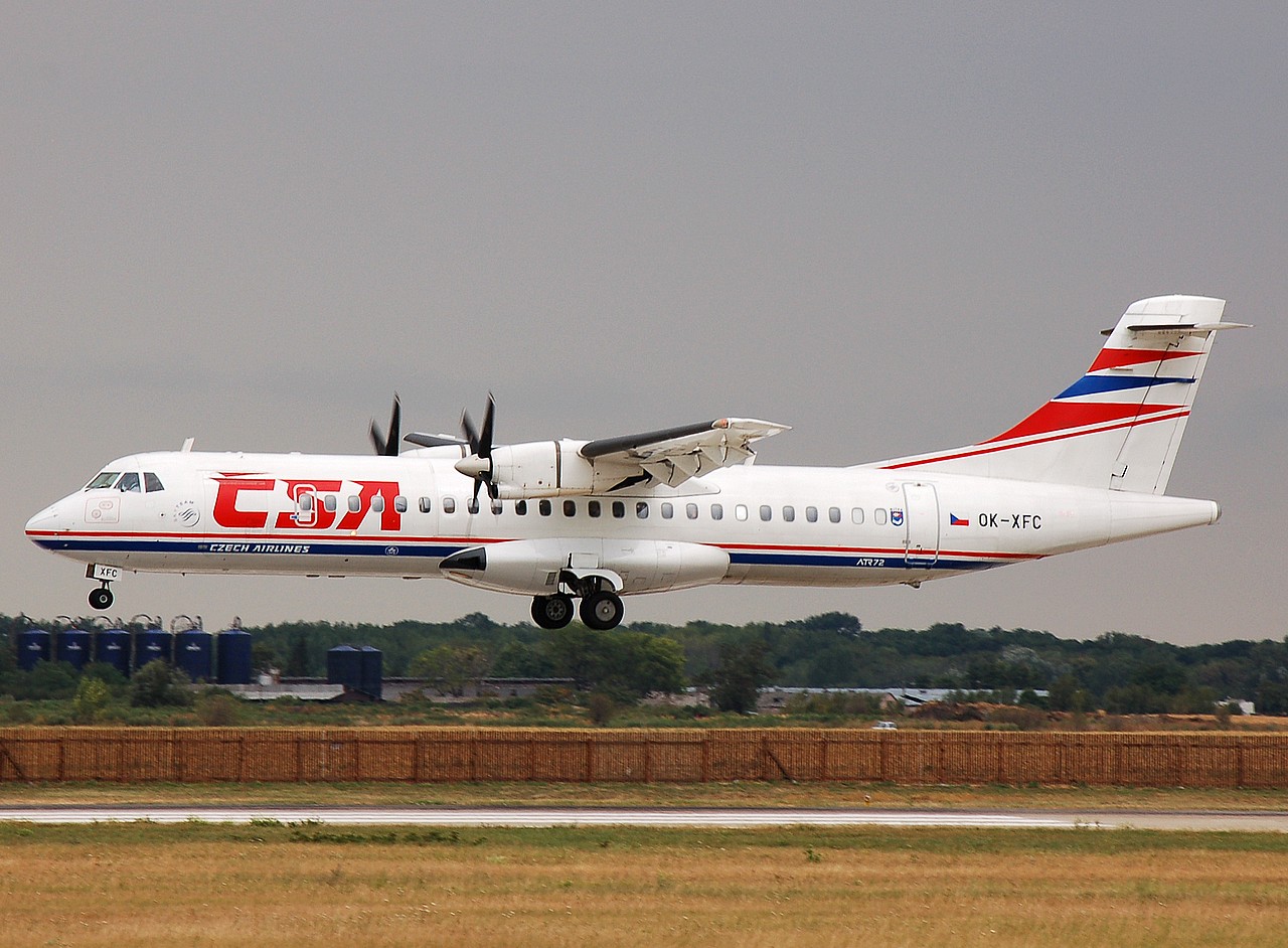 OK-XFC - ATR 72-202 - CSA Czech Airlines - BTS - 10-08-2007b