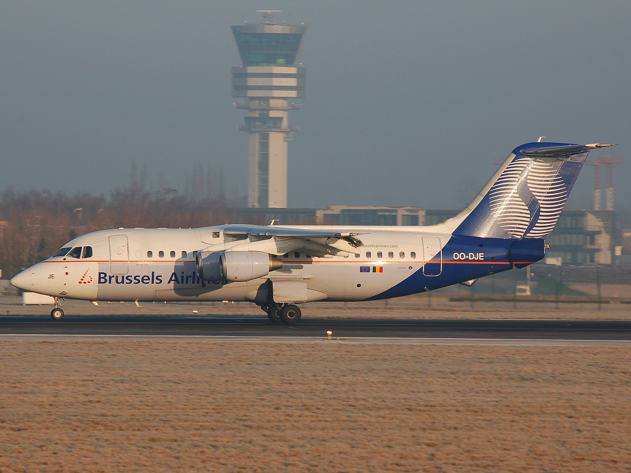 OO-DJE - BAe 146-200 - Brussels Airlines - BRU - 19-12-2007