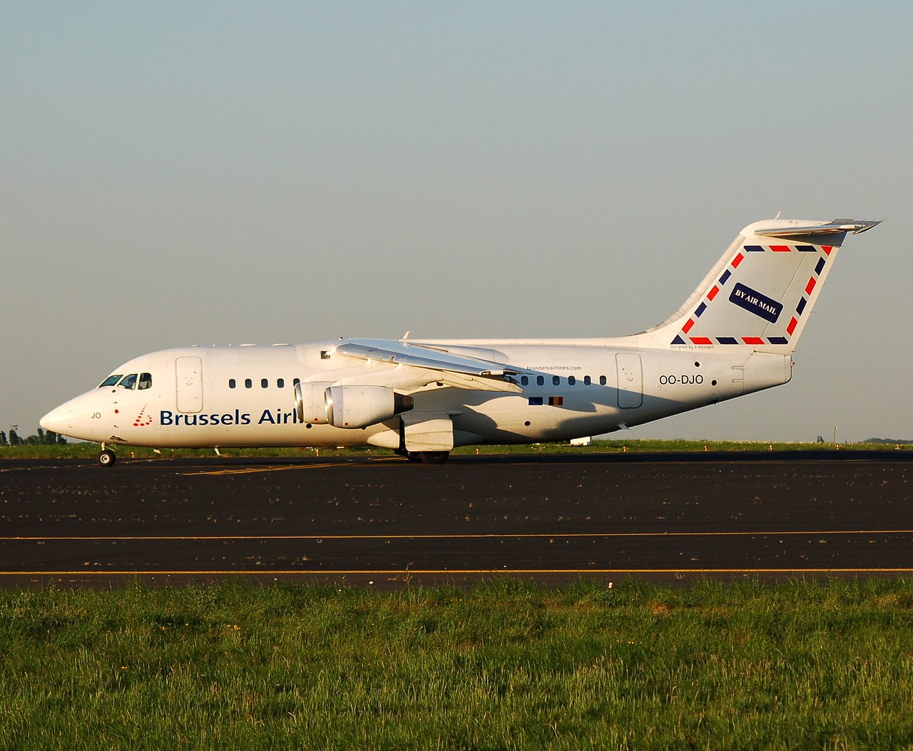OO-DJO - RJ85 - Brussels Airlines - BRU - 01-05-2007