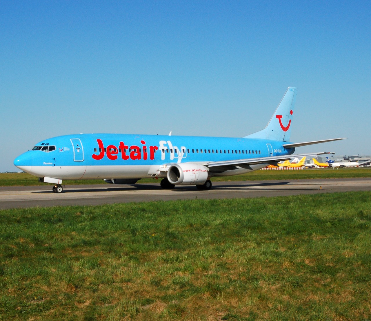 OO-TUA - 737-4K5 - JetairFly - BRU - 01-05-2007