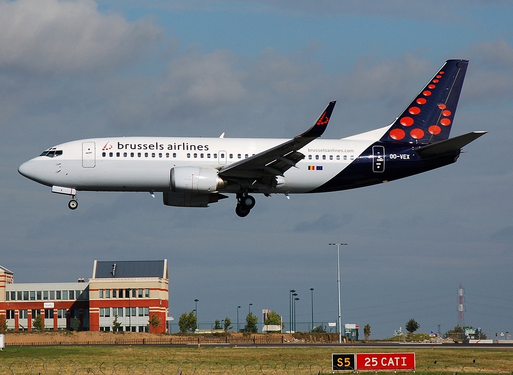 OO-VEX - 737-36N(WL) - Brussels Airlines - CRL - 24-09-2007