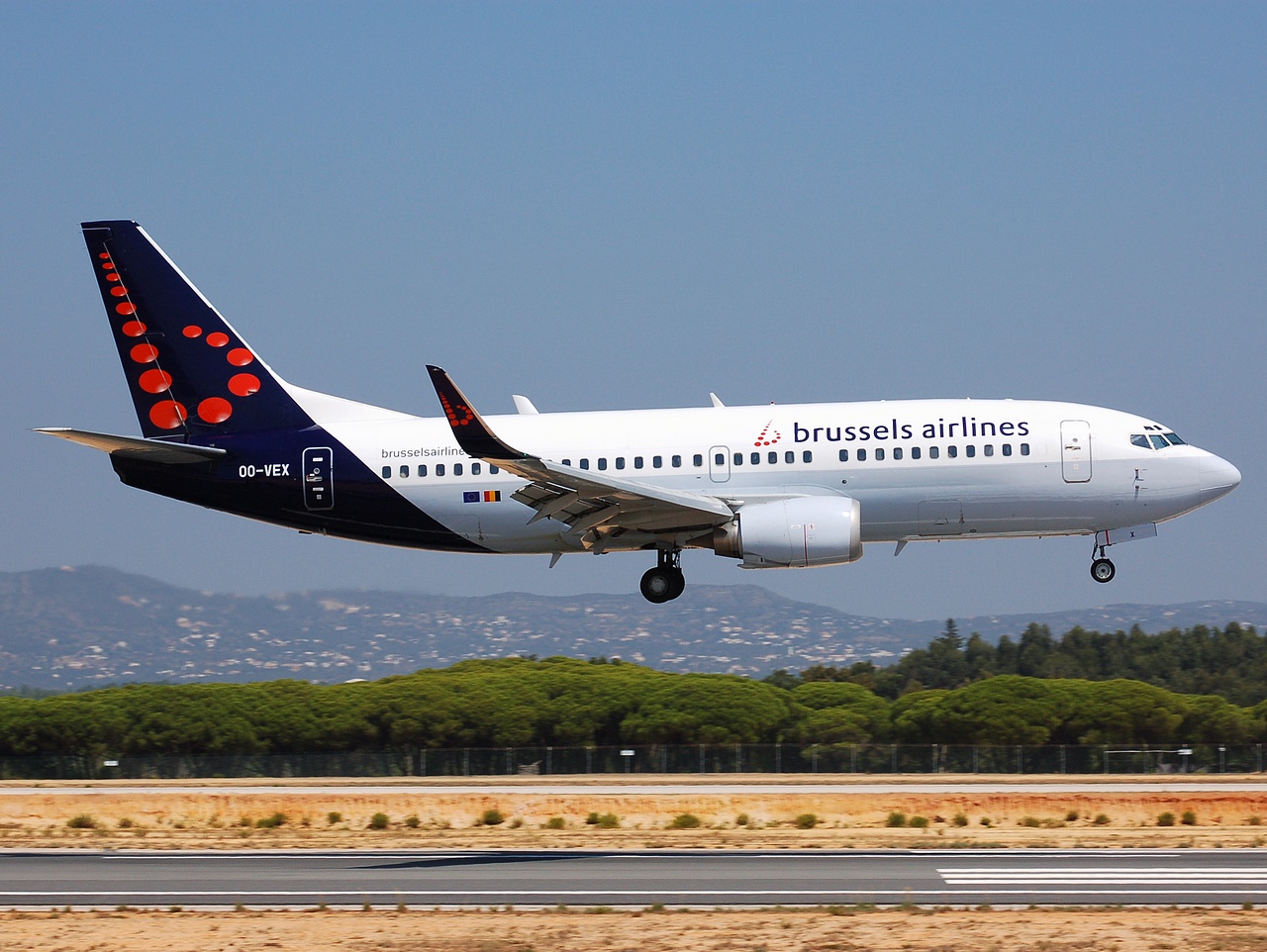 OO-VEX - 737-36N(WL) - Brussels Airlines - FAO - 02-09-2007