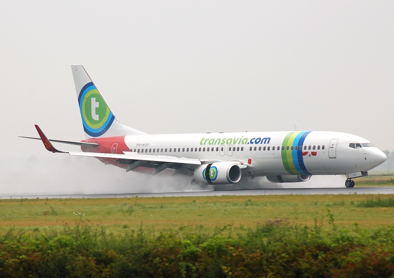 PH-HSY - 737-86N(WL) - Transavia - AMS - 12-08-2007