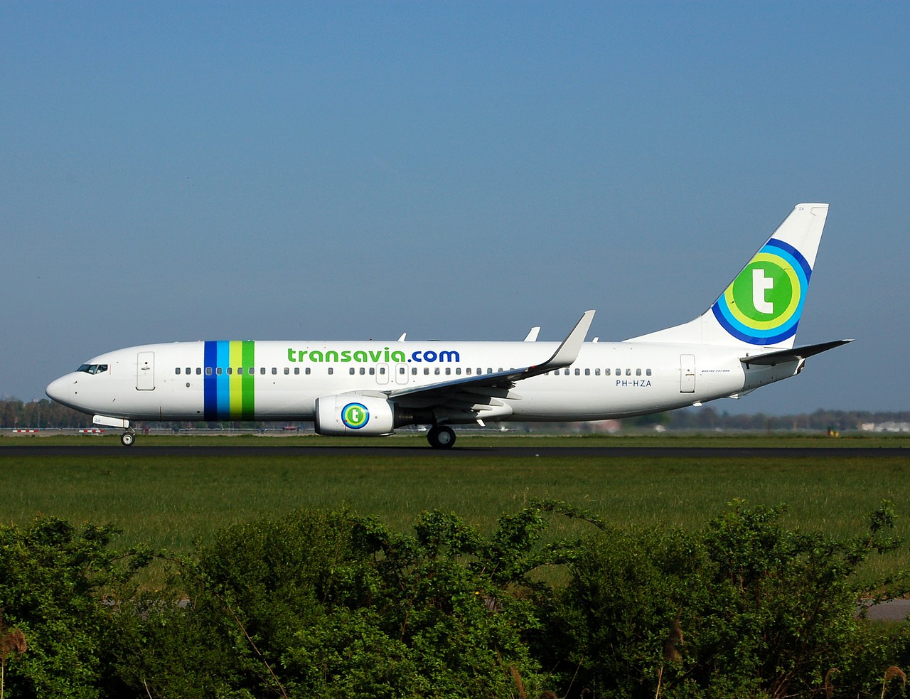 PH-HZA - 737-8K2(WL) - Transavia - AMS - 21-04-2007
