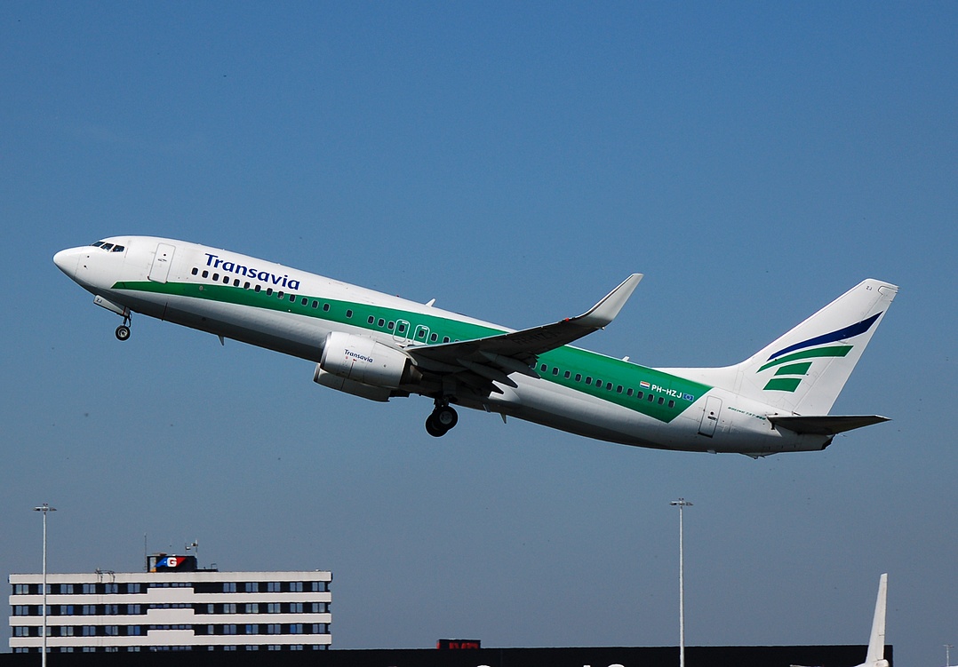 PH-HZJ - 737-8K2(WL) - Transavia - AMS - 21-04-2007