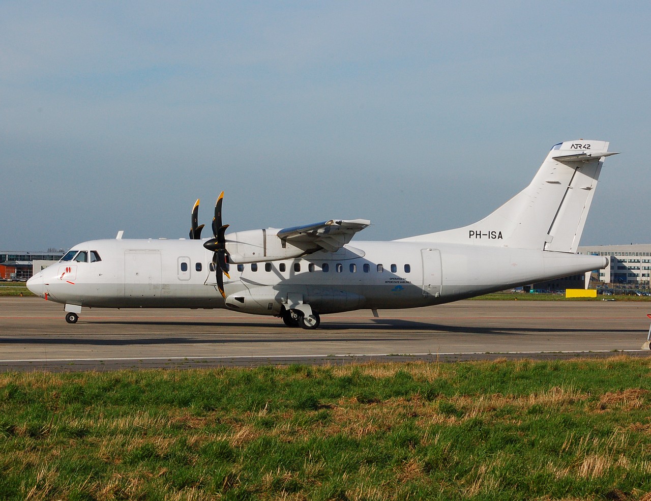 PH-ISA - ATR 42-500 - Regional Wings - MST - 15-02-2007
