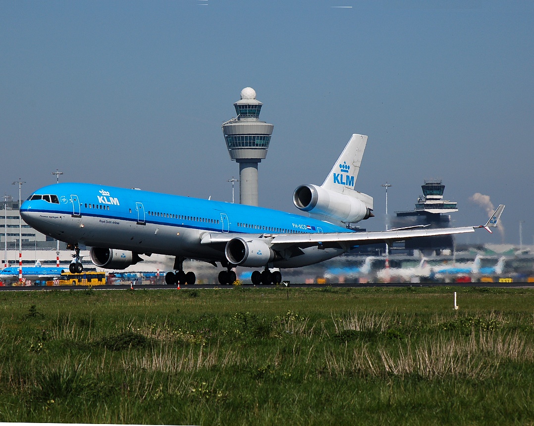 PH-KCD - MD-11 - KLM Royal Dutch Airlines - AMS - 21-04-2007