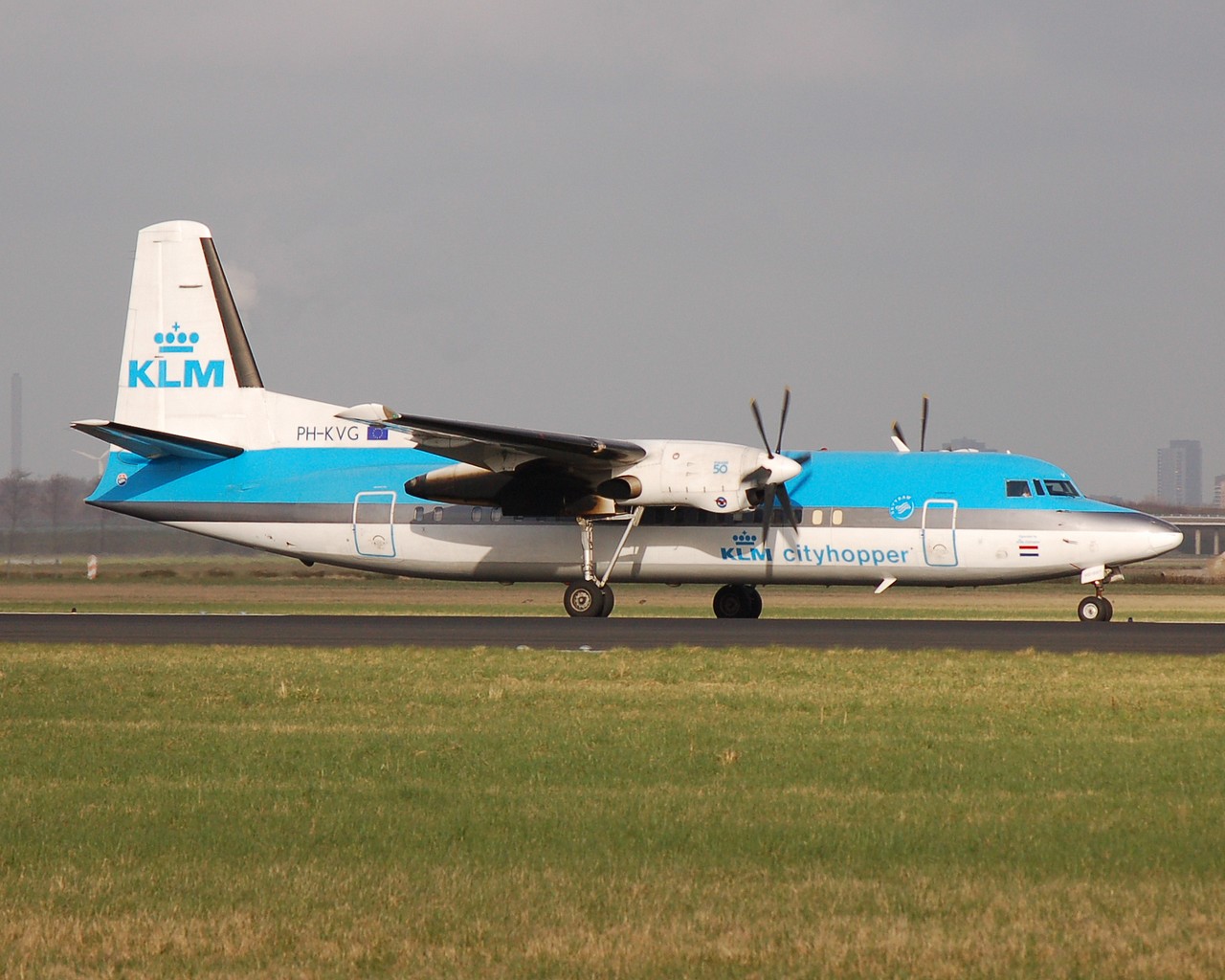 PH-KVG - Fokker 50 - KLM Cityhopper - AMS - 10-03-2007