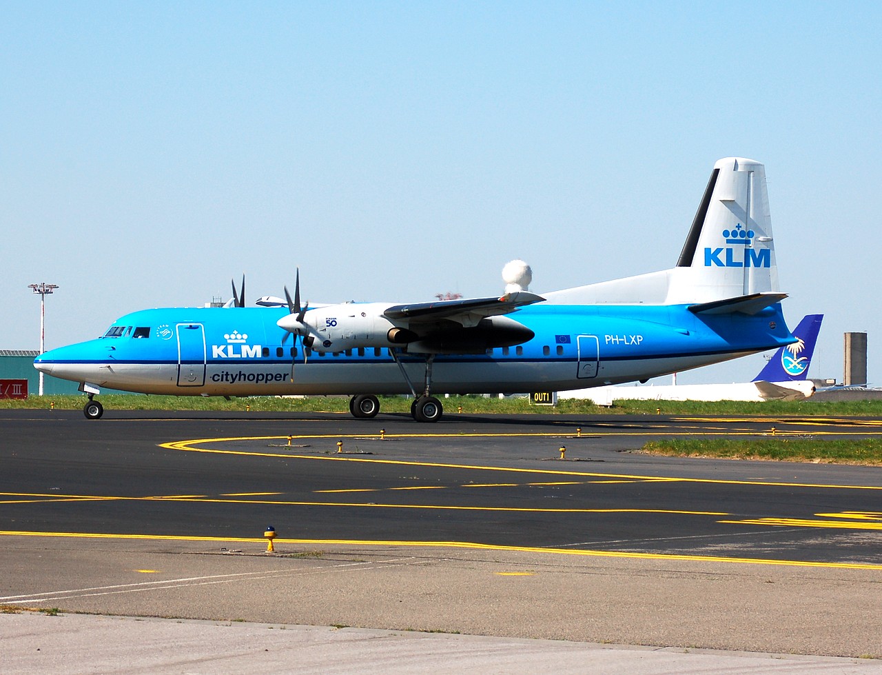 PH-LXP - Fokker 50 - KLM Cityhopper - BRU - 01-05-2007