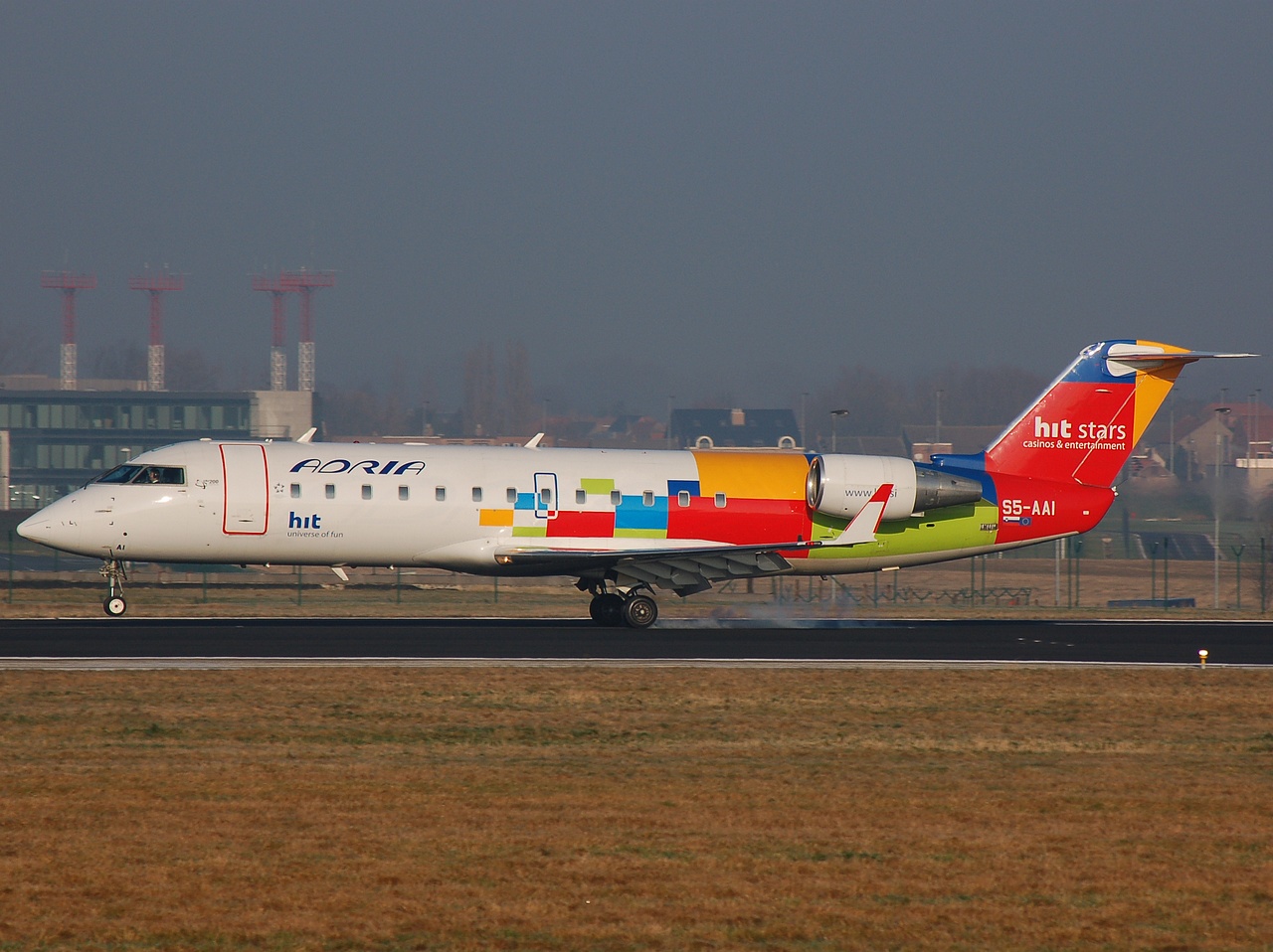S5-AAI - CRJ-200LR - Adria Airways - BRU - 19-12-2007