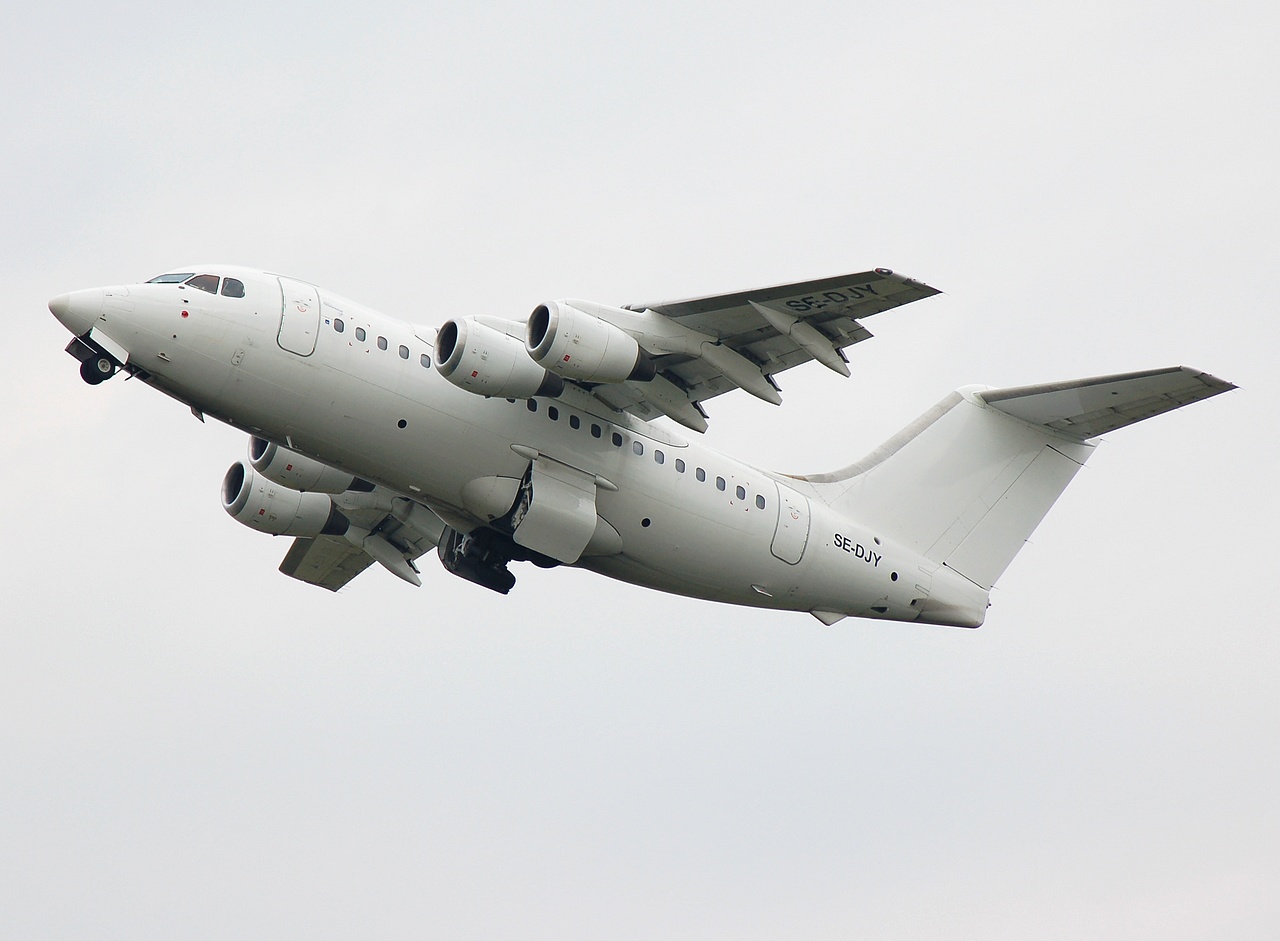 SE-DJY - BAe 146 - Malmo Aviation - AMS - 12-08-2007