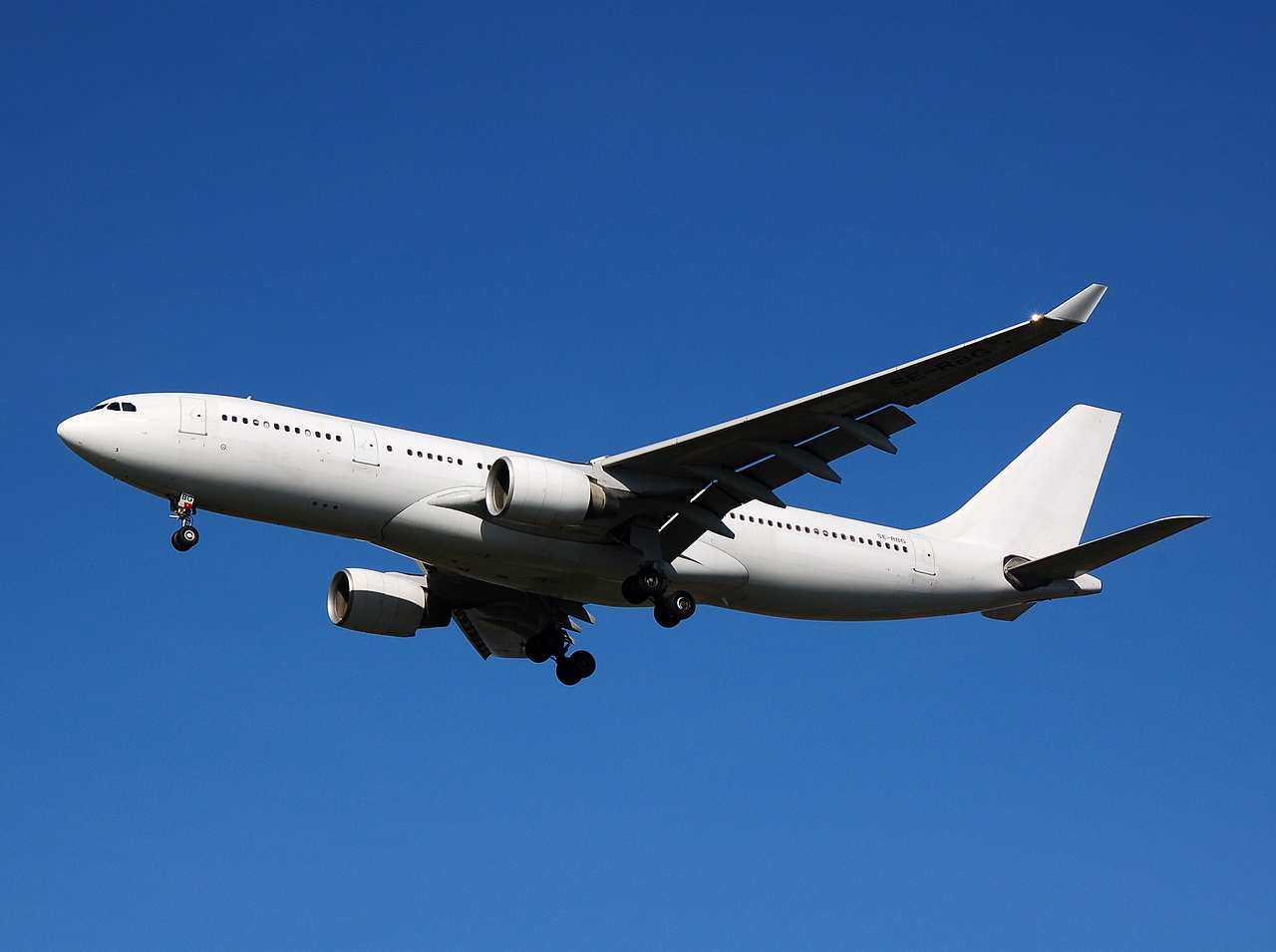 SE-RBG - A330-223 - Novair - BRU - 11-03-2007