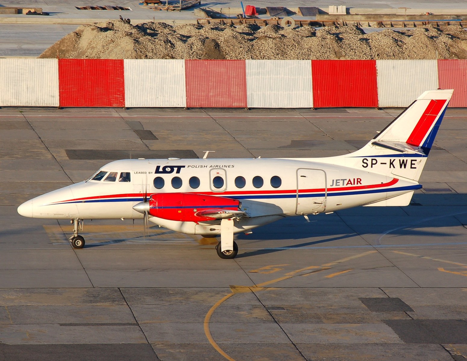 SP-KWE - Jetstream 31-3201 - Jet Air - WAW - 20-09-2007
