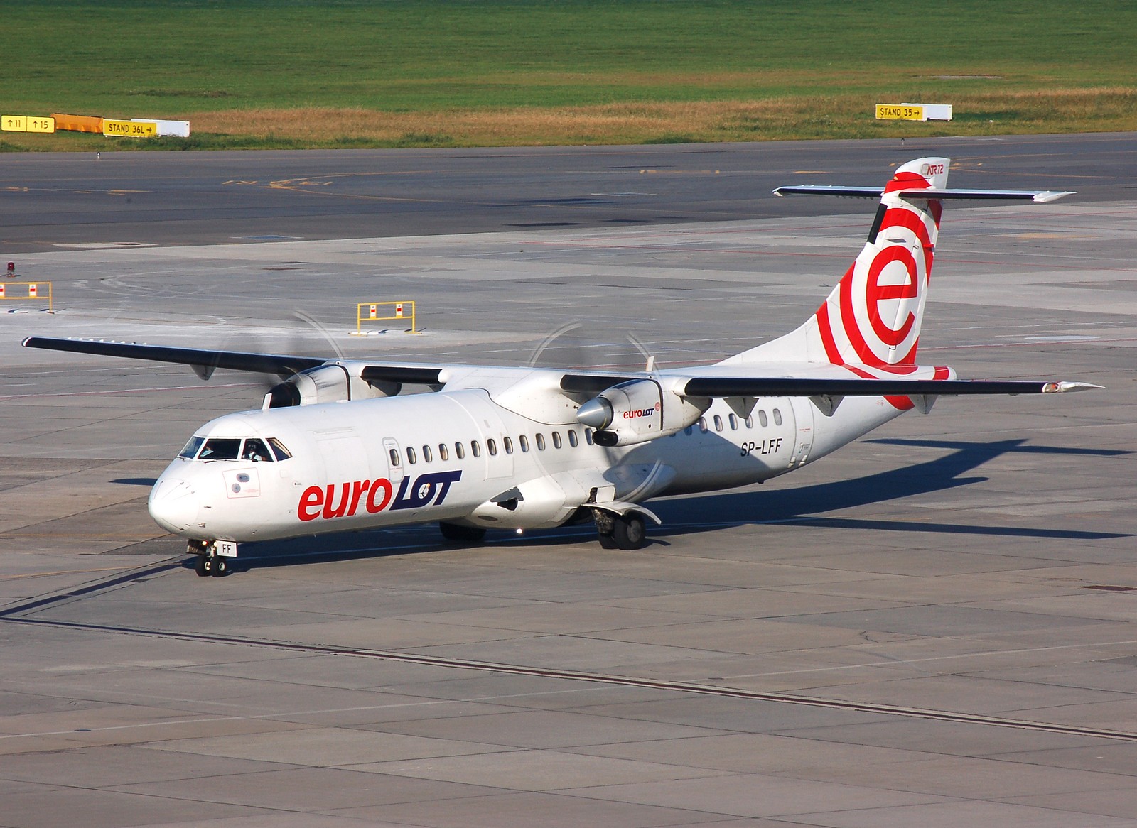 SP-LFF - ATR 72-202 - Eurolot - WAW - 20-09-2007