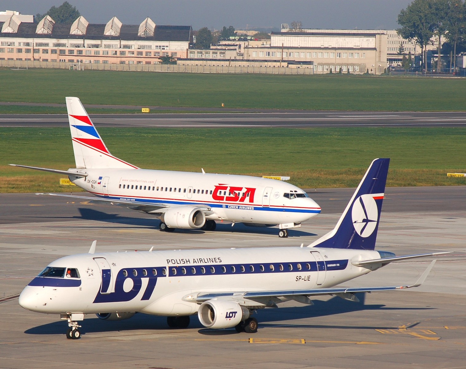 SP-LIE - ERJ-175LR (ERJ-170-200 LR) - LOT _ Polish Airlines - WAW - 20-09-2007
