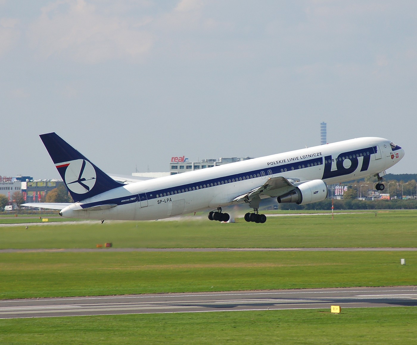 SP-LPA - 767-35D(ER) - LOT _ Polish Airlines - WAW - 20-09-2007c