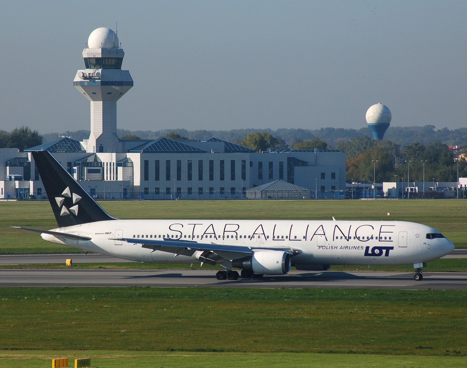 SP-LPE - 767-341(ER) - LOT _ Polish Airlines - WAW - 20-09-2007