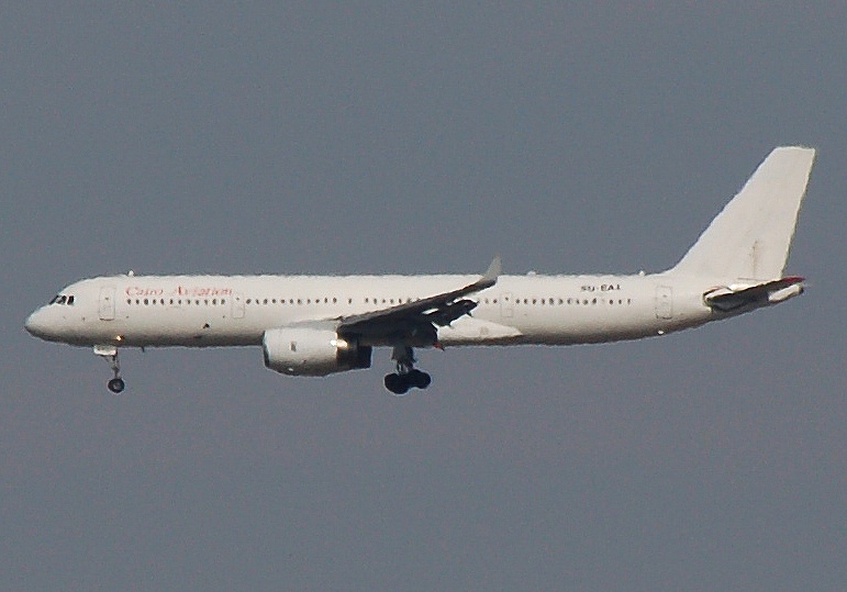 SU-EAI - Tupolev Tu-204-120 - Cairo Aviation - MAD - 07-10-2007
