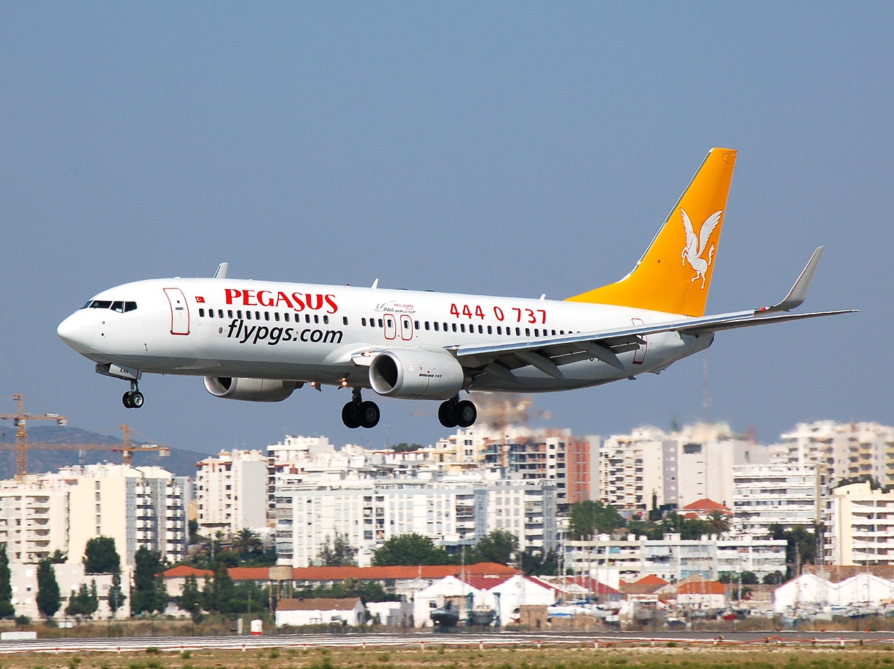 TC-AAK - 737-8FH(WL) - Pegasus - FAO - 02-09-2007