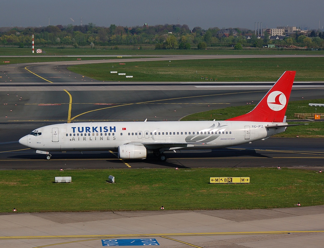 TC-JFZ - 737-8F2 - Turkish Airlines - DUS - 14-04-2007