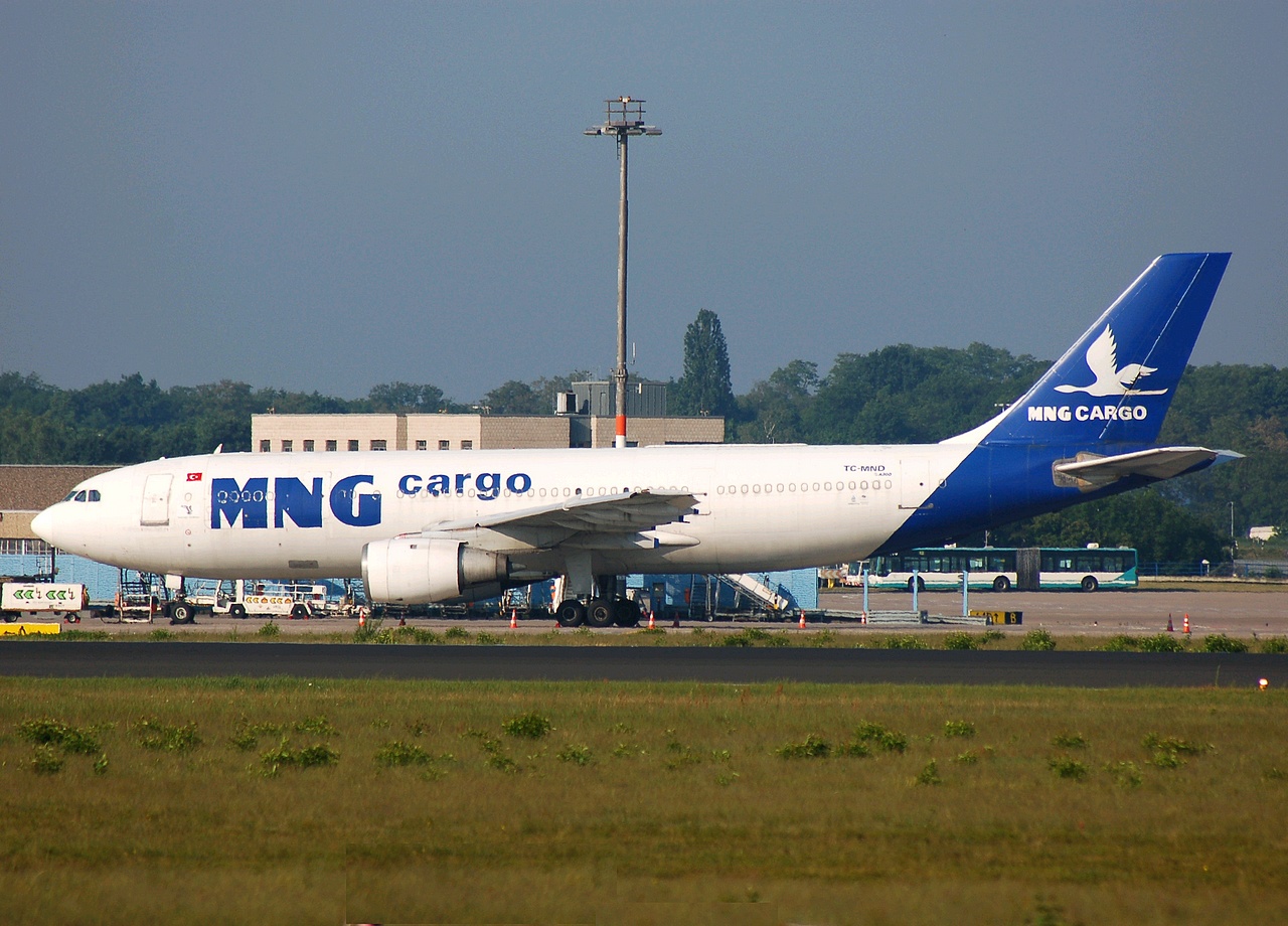 TC-MND - A300C4-203 - MNG Airlines - CGN - 18-05-2007