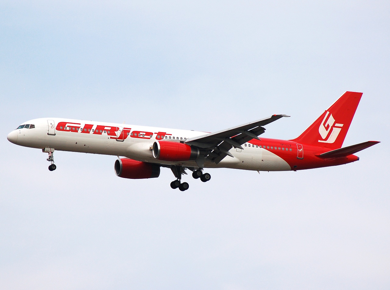 TF-LLZ - 757-225 - Girjet - MAD - 07-10-2007