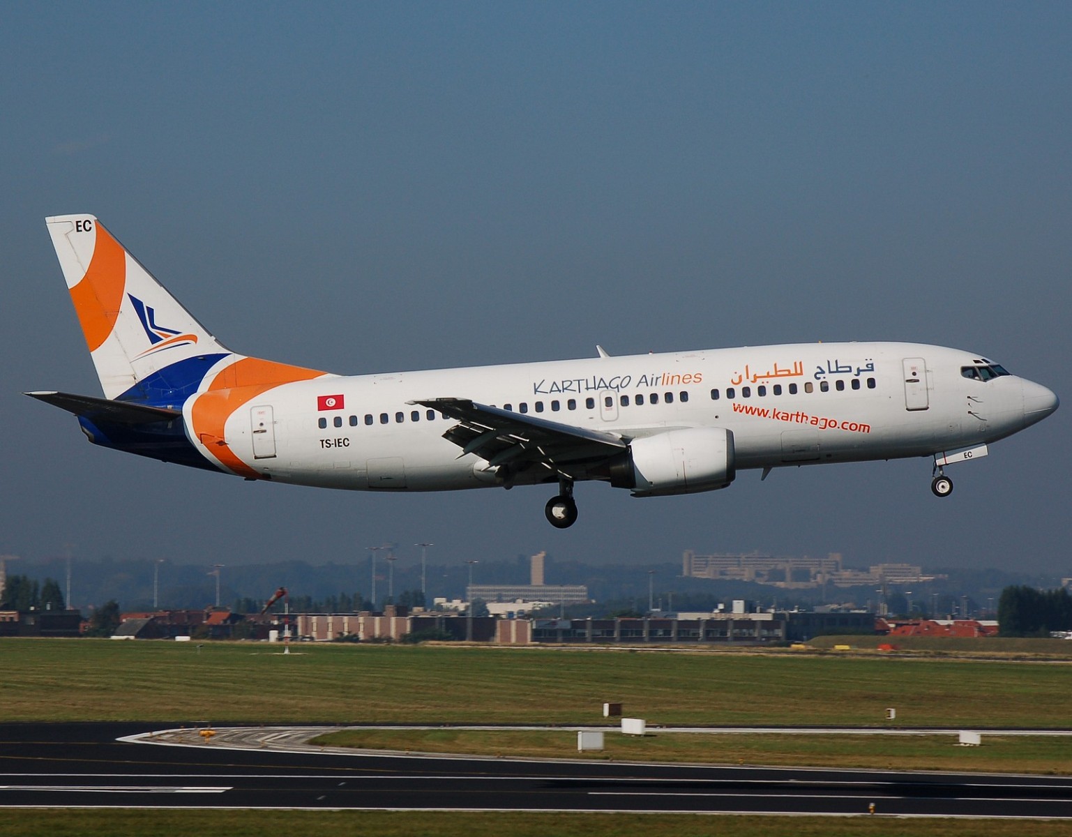 TS-IEC - 737-33A - Karthago Airlines - BRU - 06-10-2007