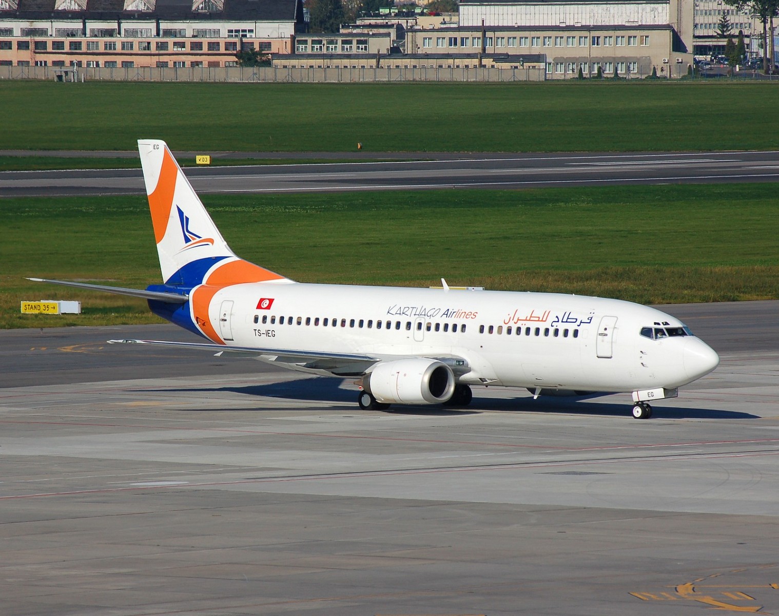 TS-IEG - 737-31S - Karthago Airlines - WAW - 20-09-2007