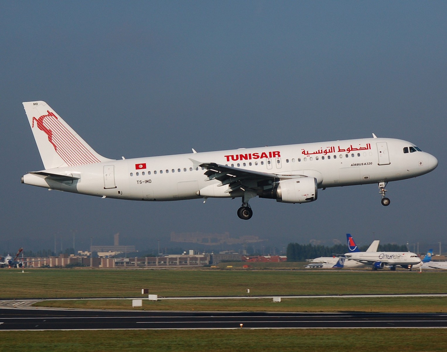 TS-IMD - A320-211 - Tunisair - BRU - 06-10-2007