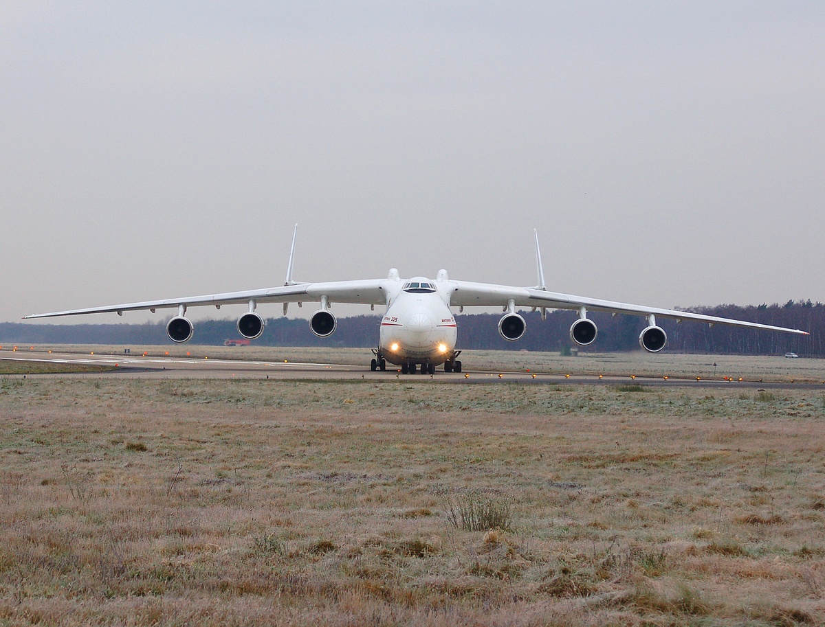 UR-82060 - Antonov An-225 - Antonov Design Bureau - GKE - 14-12-2007c