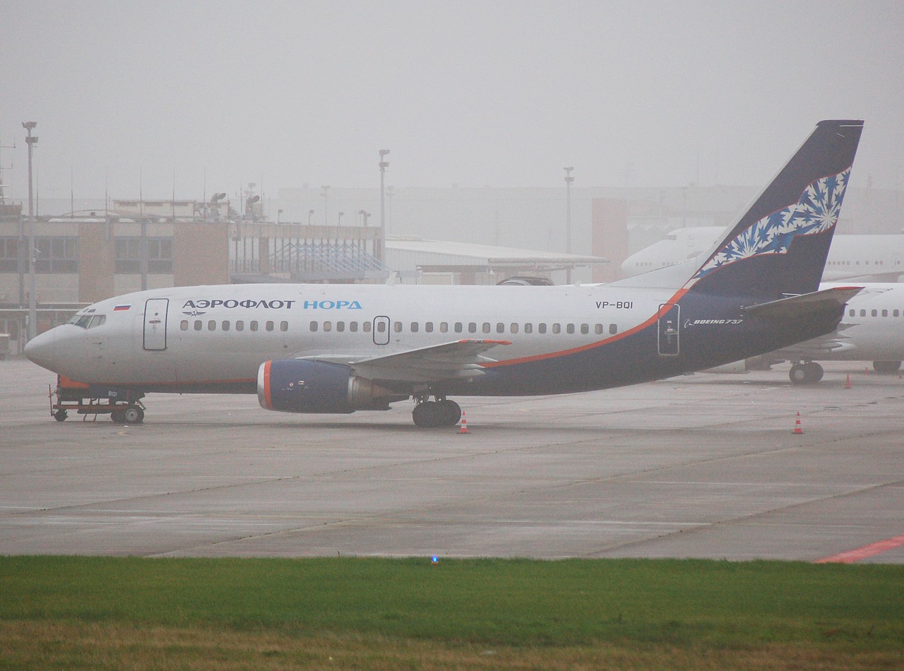VP-BQI - 737-5Y0 - Aeroflot-Nord - LGG - 04-10-2007