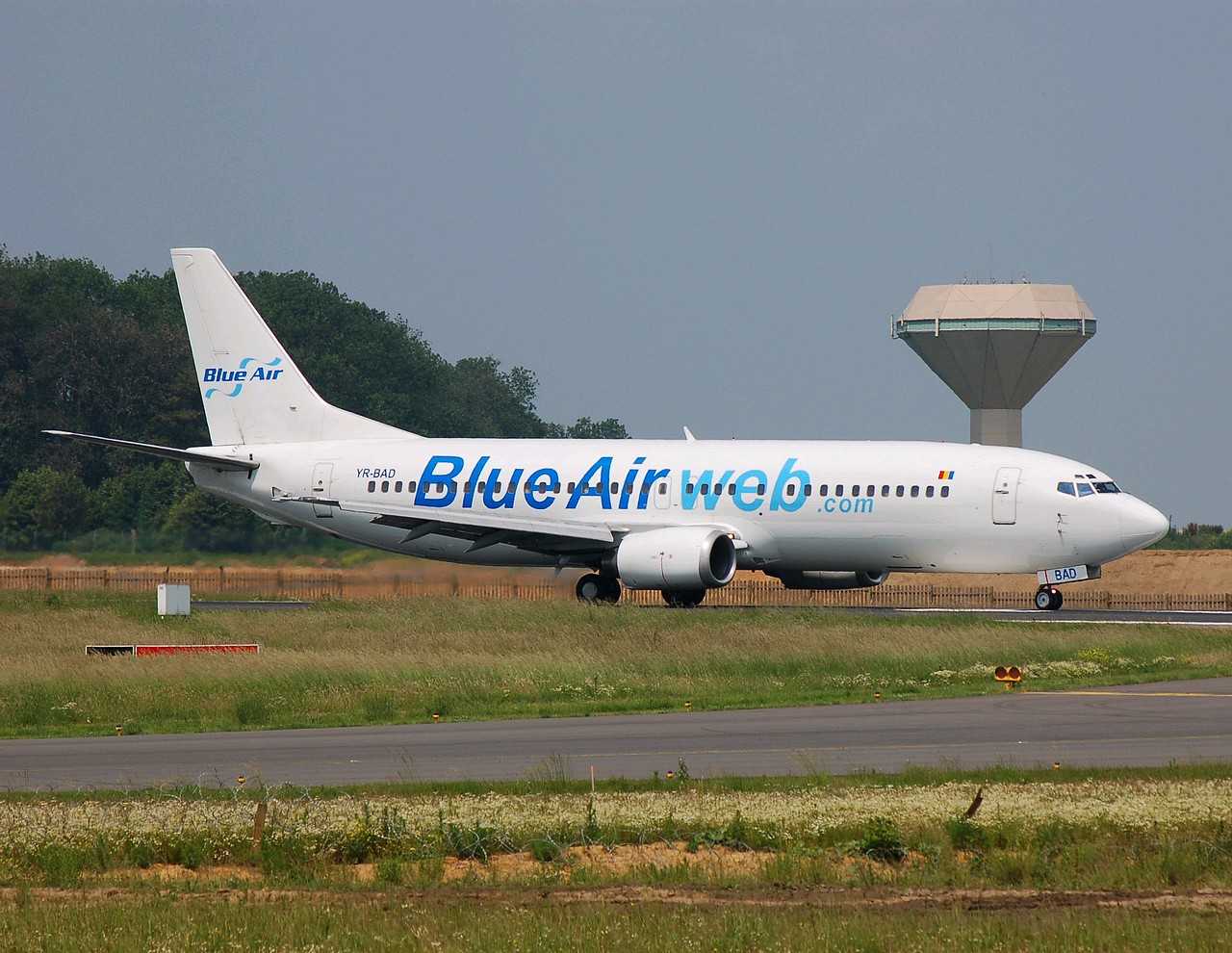 YR-BAD - 737-4C9 - Blue Air - CRL - 03-06-2007