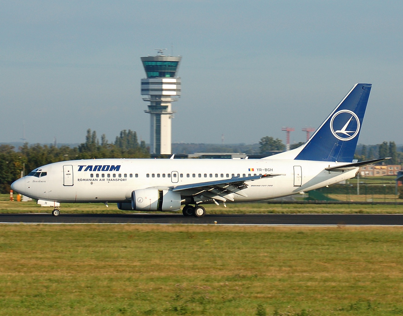 YR-BGH - 737-78J(WL) - Tarom - BRU - 16-09-2007