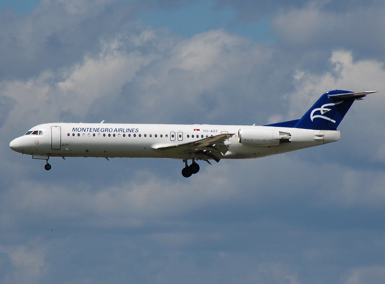 YU-AOT - Fokker 100 - Montenegro Airlines - FRA - 07-07-2007