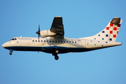 9A-CTT - ATR 42-300 - Croatia Airlines - VIE - 10-08-2007