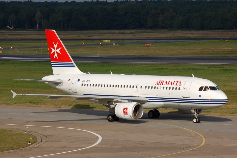 9H-AEL - A319-111 - Air Malta - TXL - 30-09-2007