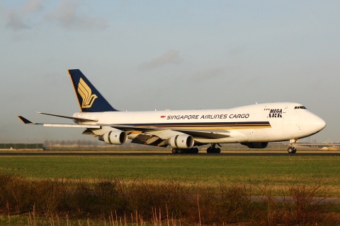 9V-SFJ - 747-412F - Singapore Airlines - AMS - 10-03-2007