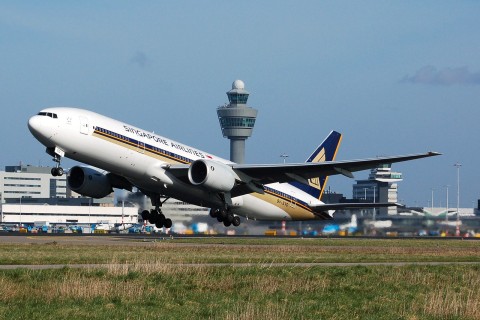 9V-SVD - 777-212(ER) - Singapore Airlines - AMS - 10-03-2007