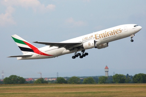 A6-EMF - 777-21H - Emirates - VIE - 08-08-2007