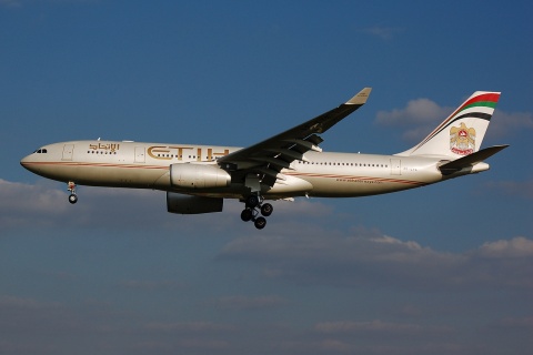 A6-EYE - A330-243 - Etihad Airways - BRU - 20-04-2007