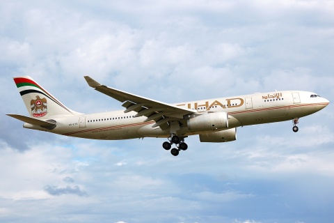 A6-EYE - A330-243 - Etihad Airways - BRU - 15-08-2007b